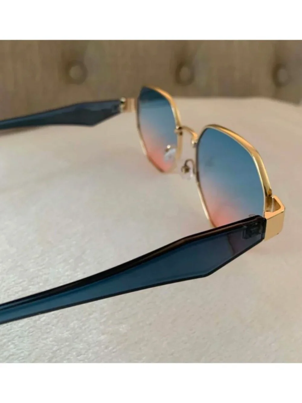 Unisex Vintage Style Octagonal Gold Frame Sunglasses W/ Blue-Pink Gradient Lens